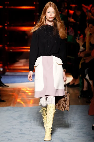 Look 7